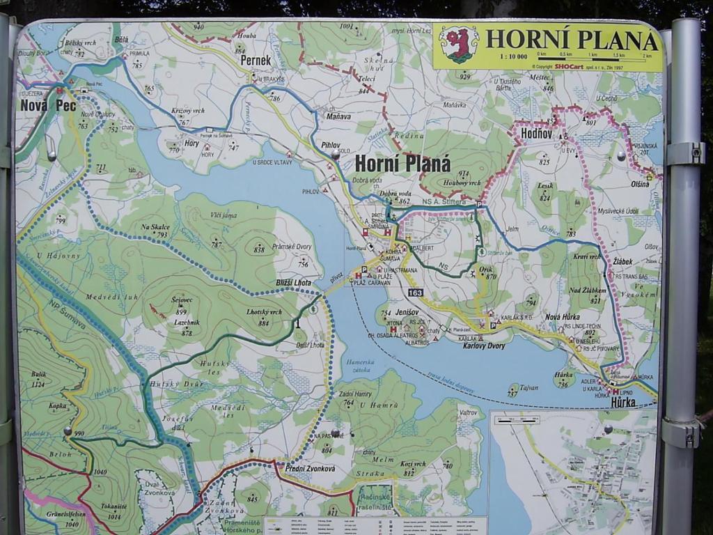 罗扎利尔公寓酒店 Horní Planá 外观 照片